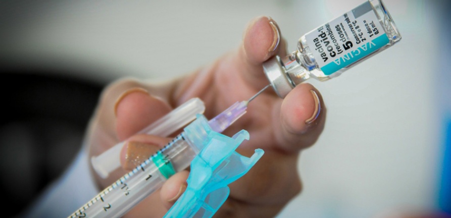 Dose de reforço da vacina contra a Covid-19 tem novas regras